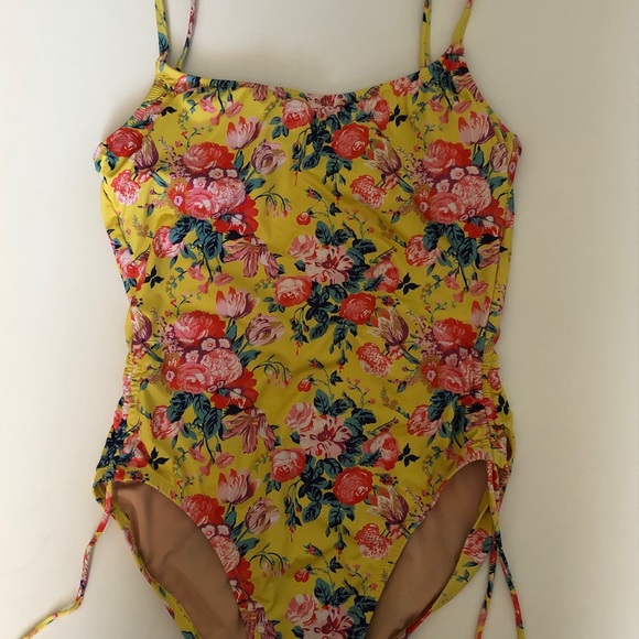 Swimsuit - Picture 1 of 5